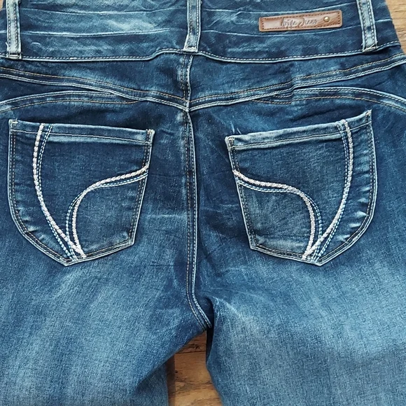 5 for $10 M&M Jeans - Picture 7 of 12